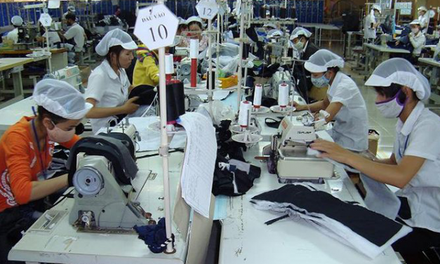 Export outlook for garments Sri Lanka, Vietnam pose competition