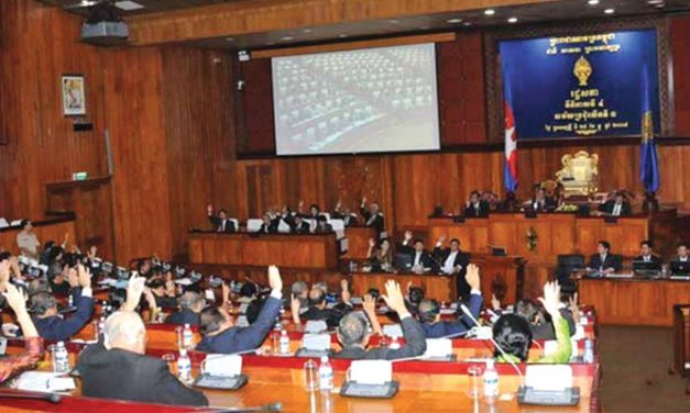 Cambodian parliament passes draft minimum wage law