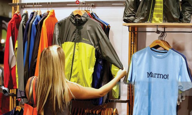 US clothing retail sales up 8.2 per cent