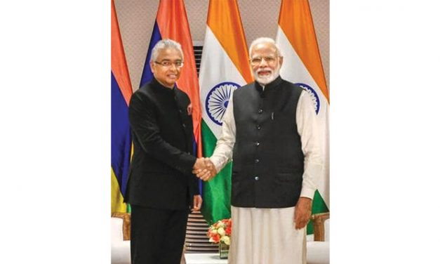 India & Mauritius discuss bilateral ties