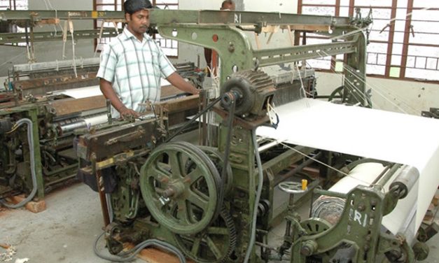 Power loom weavers demand subsidy for existing units