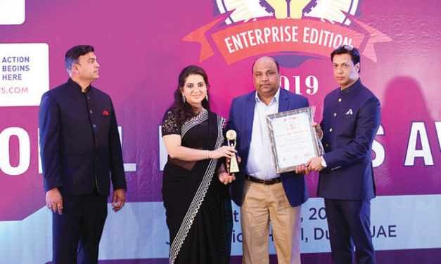 Muzammil Usmani receives Global Leader Award 2019