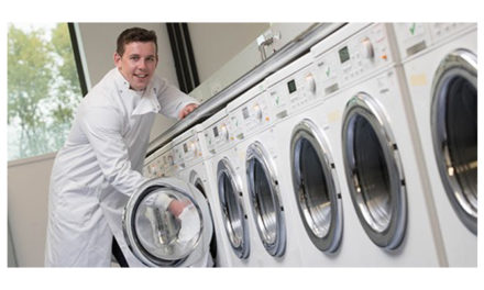 Washing clothes on delicate setting more environmentally damaging