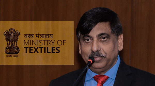 UP Singh assumes charge of Secretary in Textiles Ministry