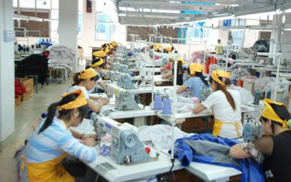 Garment workers come together for better contract terms