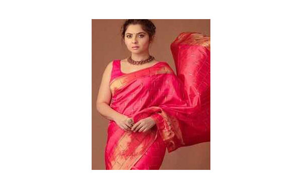 Luxury Sari brand Sonalee Paithani to launch megastore in Nashik, Sonalee Kulkarni as brand ambassador also announced