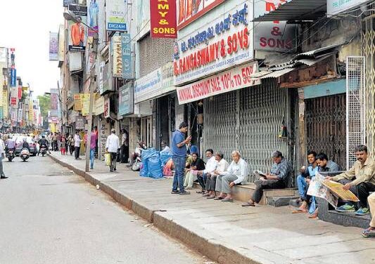 Cloth market in Ahmedabad to remain closed in protest against increase in GST