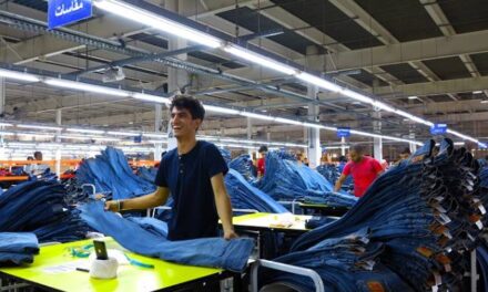Egyptian apparel exports grew by 38 percent in the 11 months to 2021