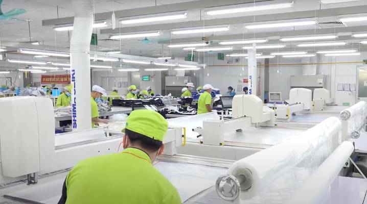 P-CAM automatic cutting machines are chosen for mass production