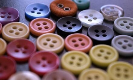 Plastic trash is recycled into buttons in this project