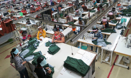 Cambodian garment workers demand pay hike