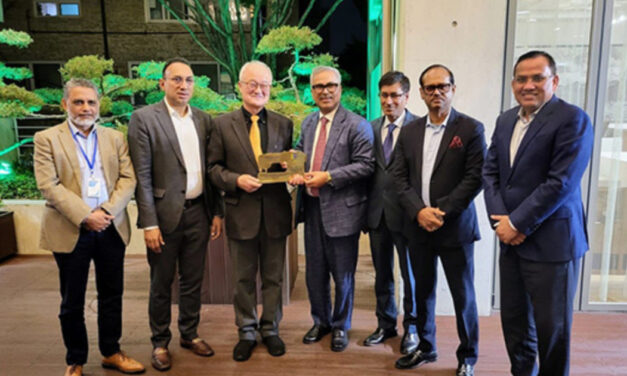 BGMEA, Youngone keen to collaborate on capacity building in MMF products