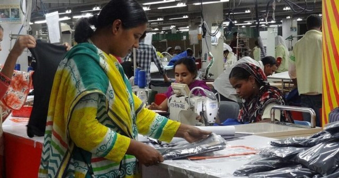 Gujarat's textile industry cuts production