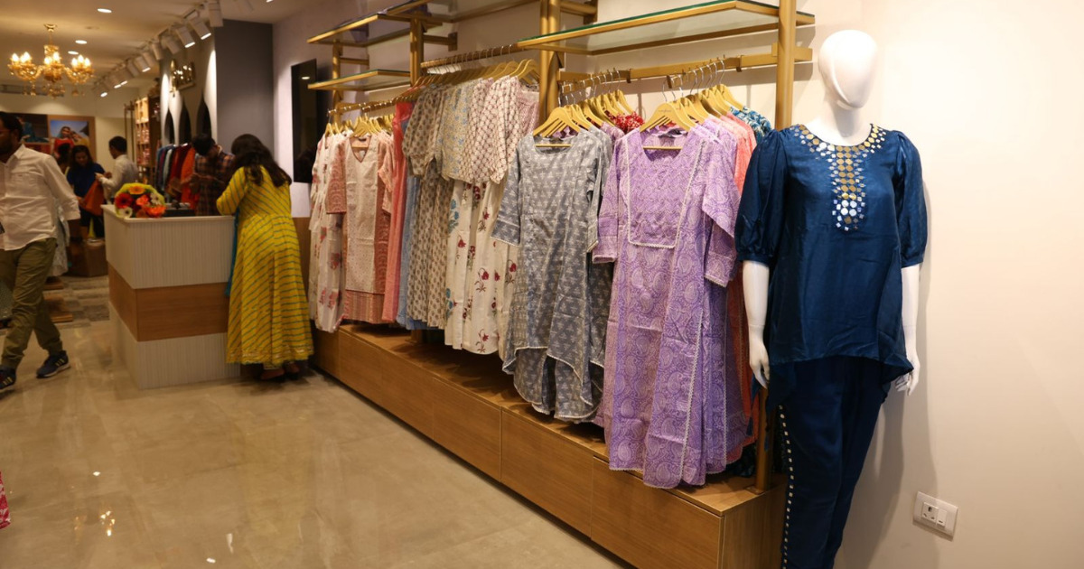Buy Jaipur Kurti Women Pink Printed Straight Kurta Online at 81% off.  |Paytm Mall