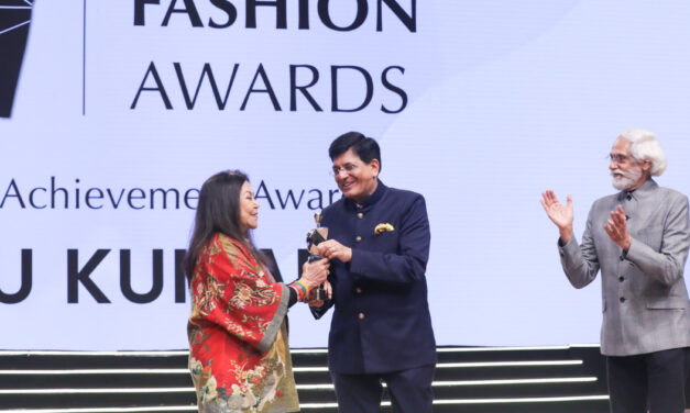 India Fashion Awards by FDCI honors iconic designers Sabyasachi Mukherjee and Ritu Kumar