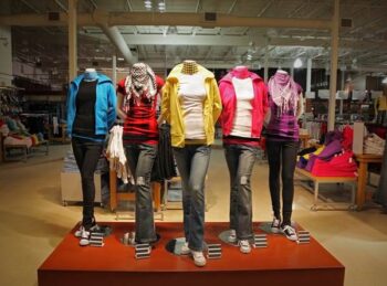Women’s Apparel Market: Trends and Innovations Redefining Fashion Landscape