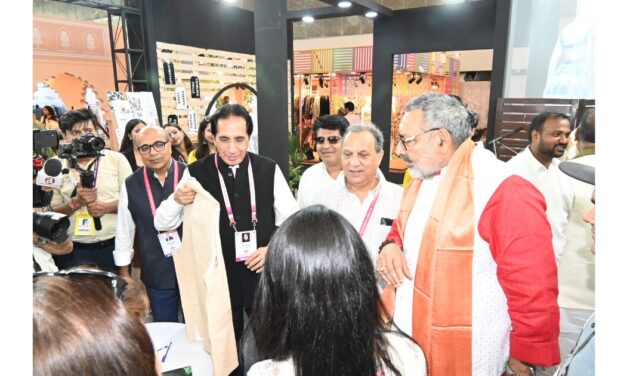Textiles Minister inaugurated 71st edition of IIGF