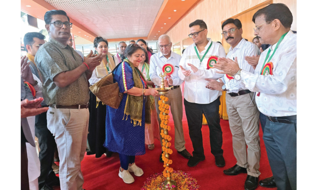 10th edition of HINDTEX by UPEA held successfully in Varanasi