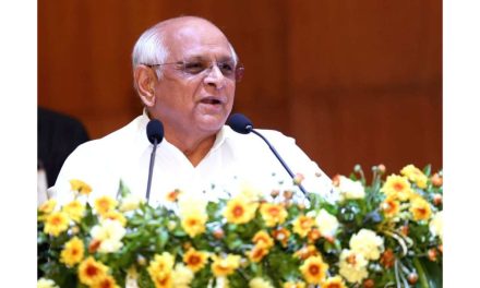 Gujarat Chief Minister approves amendments to Gujarat Textile Policy to boost women SHGs