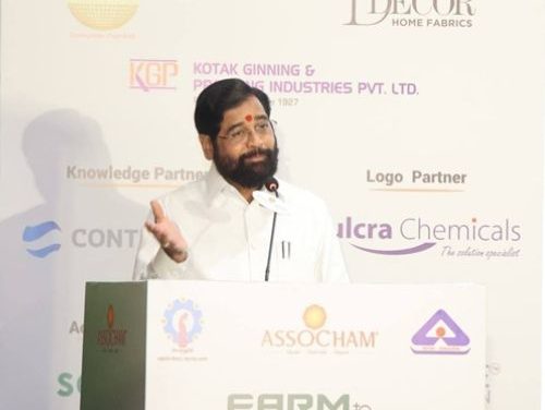 Maharashtra Working to Build Globally Competitive Textile Sector: Eknath Shinde